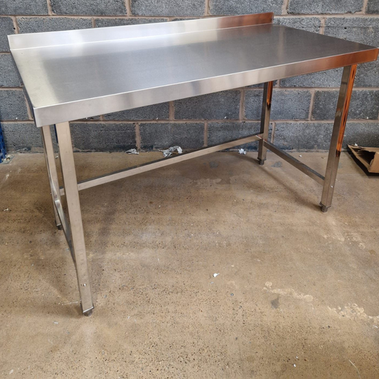 Stainless Steel Table with Void (No Undershelf) - 1400x700x900mm